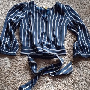 Blouse that ties in back